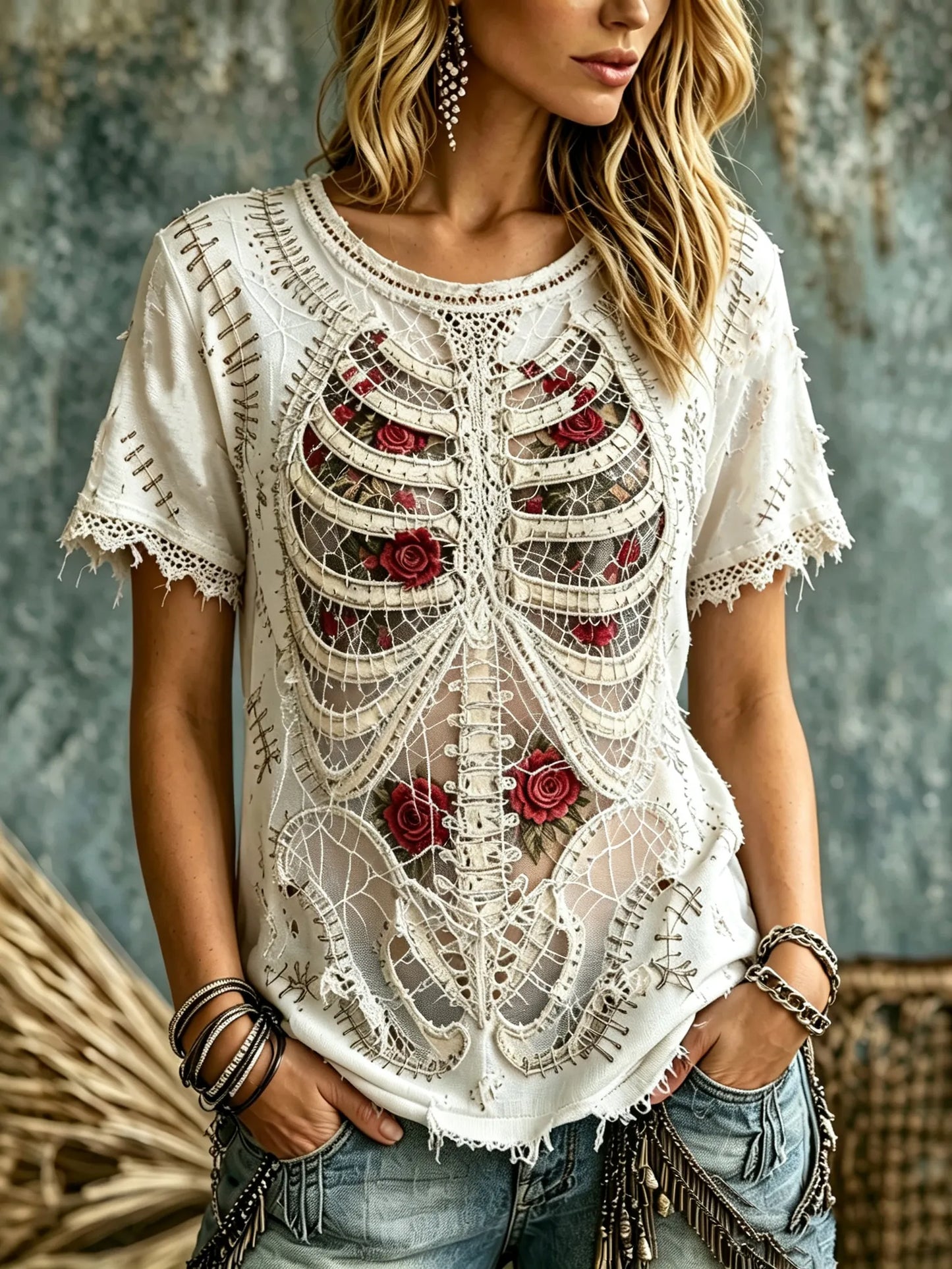 Women's Retro Halloween Skull And Rose Bloodstained Pattern Casual Crew Neck T-shirt