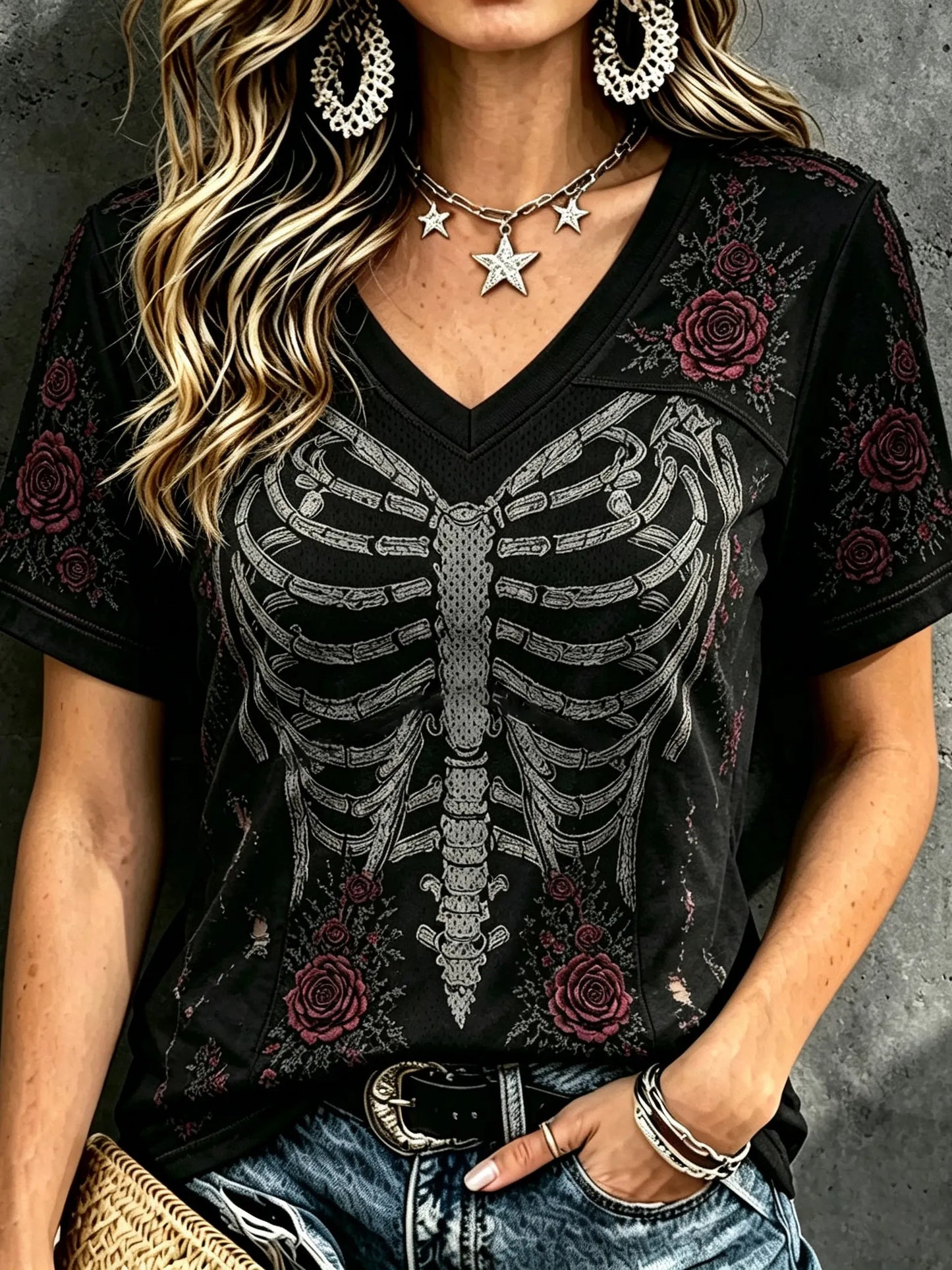 Women's Dark Rose Skull Design Short-sleeve V-neck T-shirt