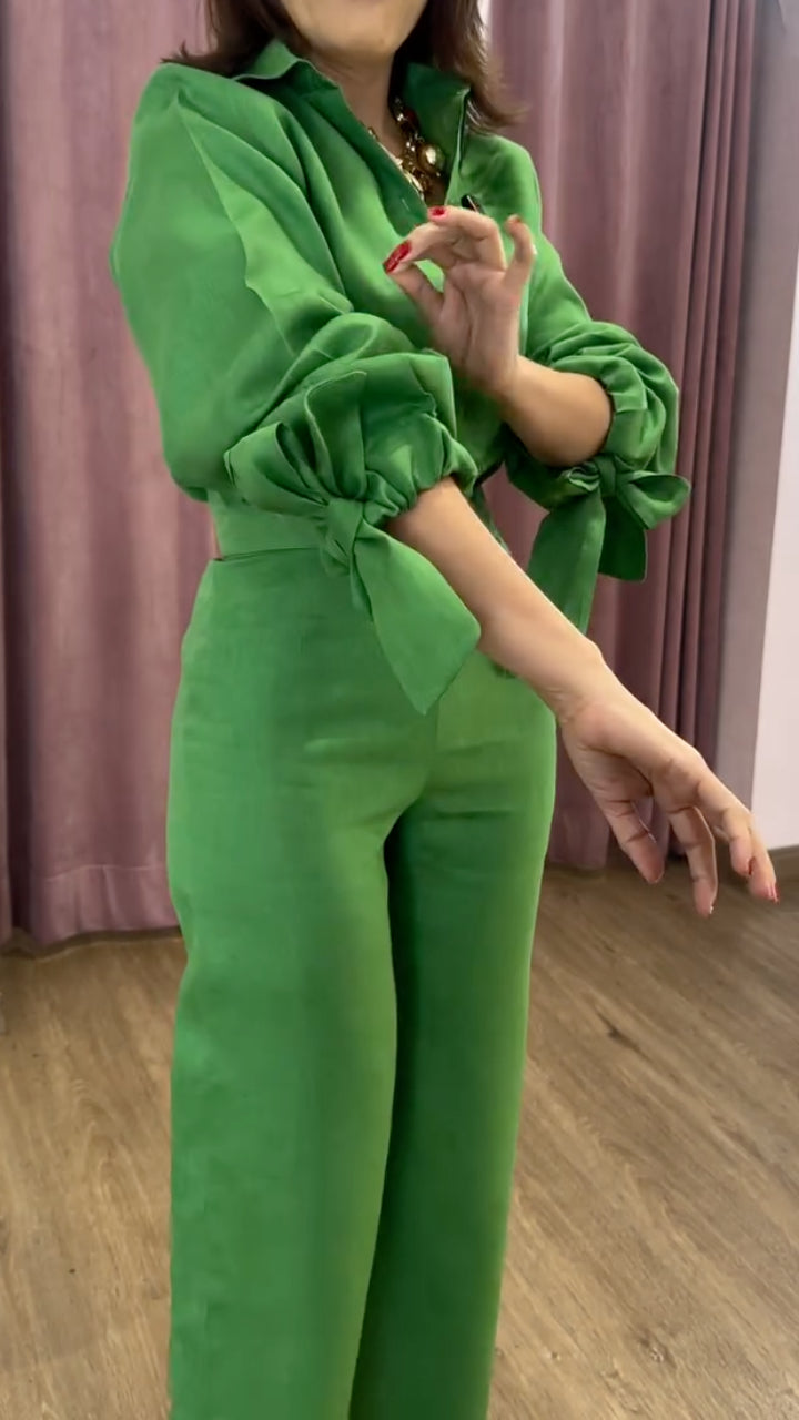 Green Satin Button-Down Shirt and Wide Leg Pants Setetts Setet