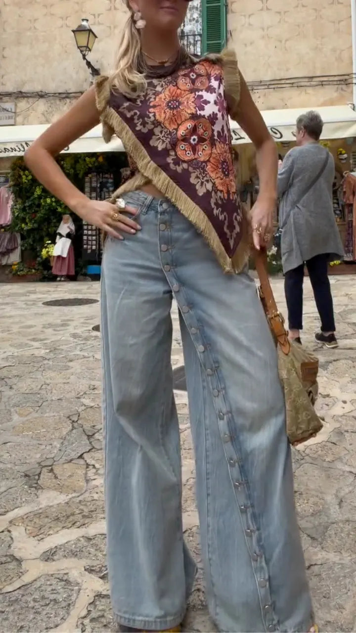 Floral Fringe Scarf Top & High-Waisted Jeans Outfit