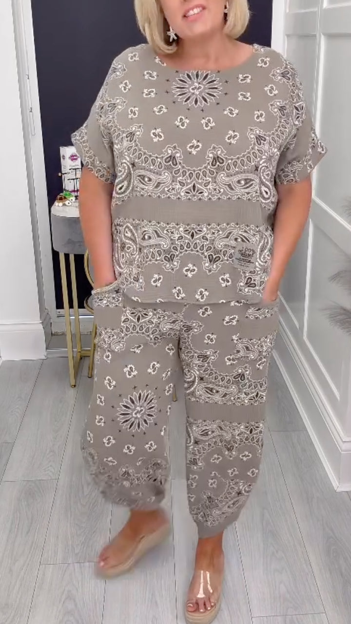 Print Short Sleeve Top & Jogger Pants Co‑Ord Set