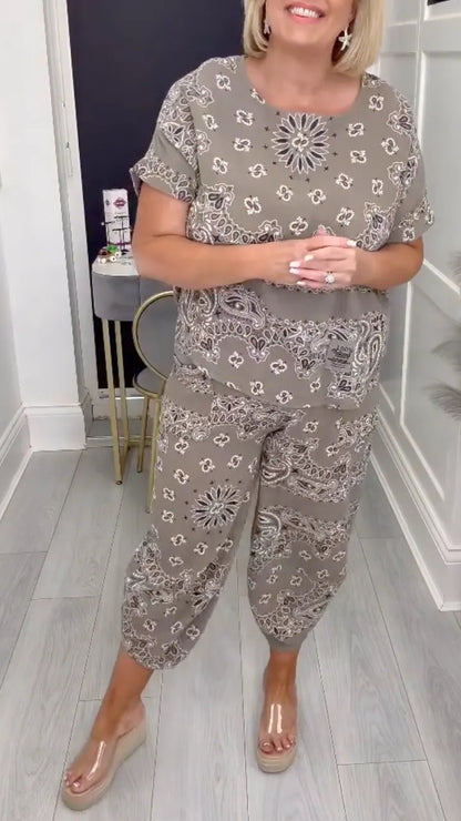 Print Short Sleeve Top & Jogger Pants Co‑Ord Set