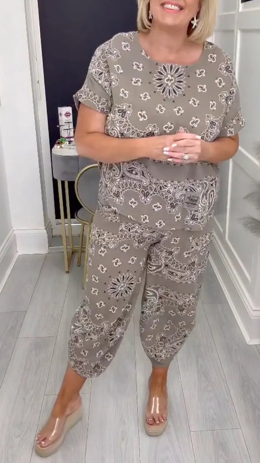 Print Short Sleeve Top & Jogger Pants Co‑Ord Set